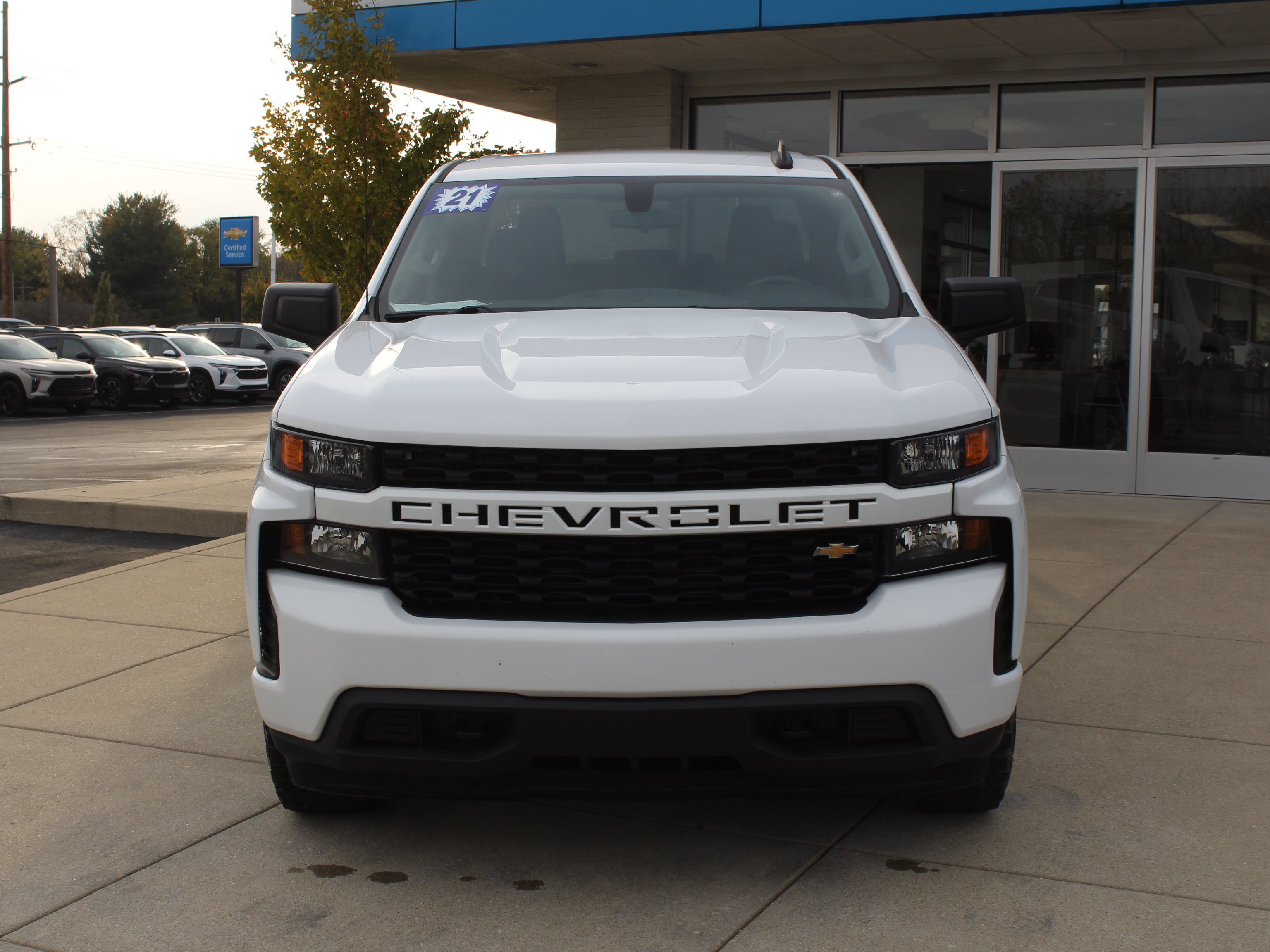 Used 2021 SUMMIT WHITE Chevrolet Custom image 11