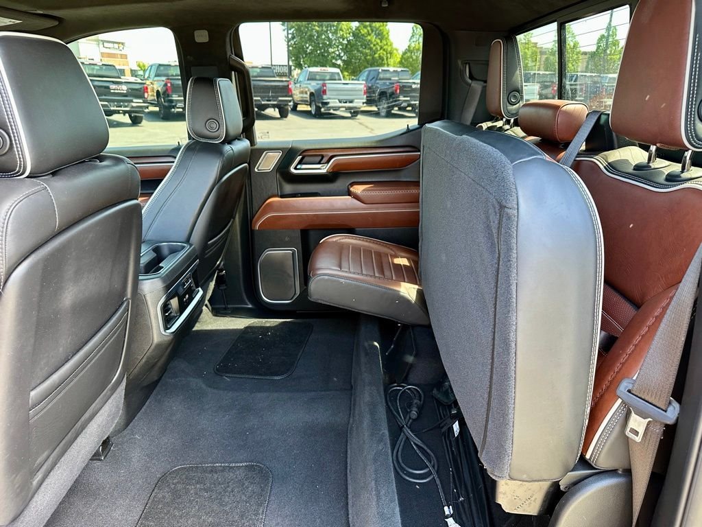 Used 2025 Black GMC Denali Ultimate image 22