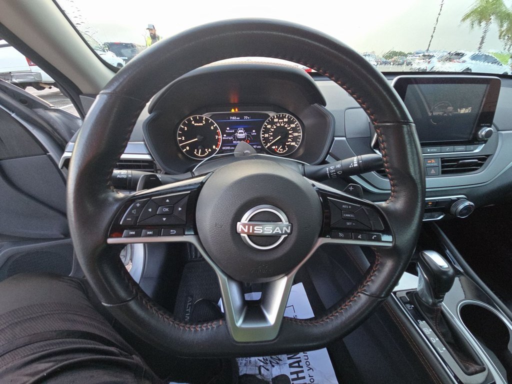 2024 Nissan Altima 2.5 SR photo 3