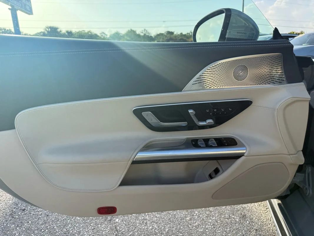 Used 2022  Mercedes-Benz 4MATIC® image 15