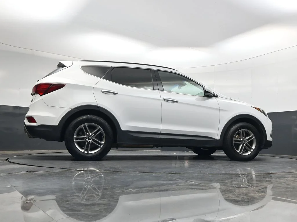 Used 2017 Frost White Hyundai 2.4 Base image 37