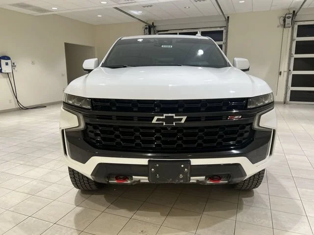 2024 Chevrolet Suburban Z71 - Photo 8