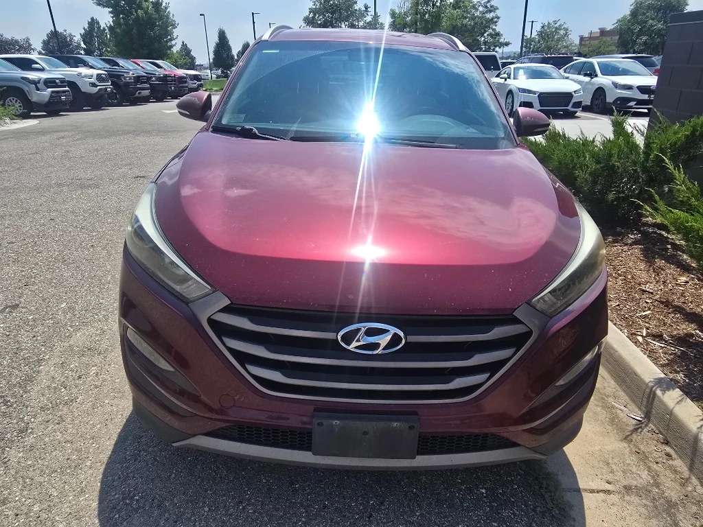 Used 2016 Ruby Wine Hyundai Eco image 16