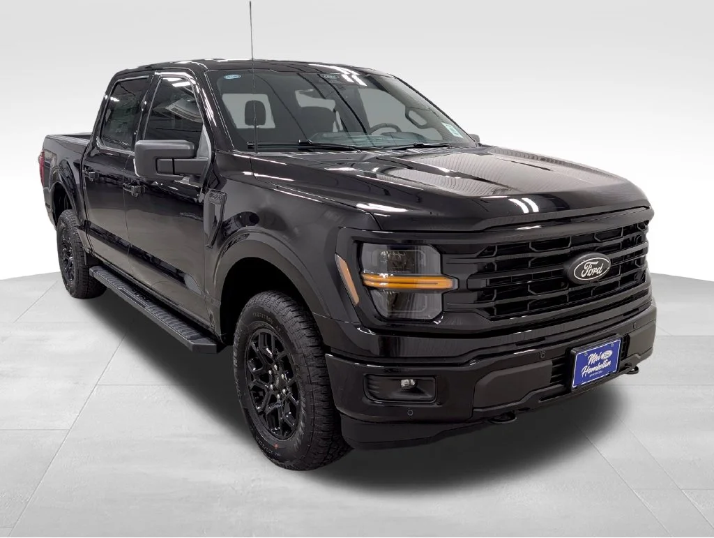 New 2026 Agate Black Metallic Ford XLT image 23