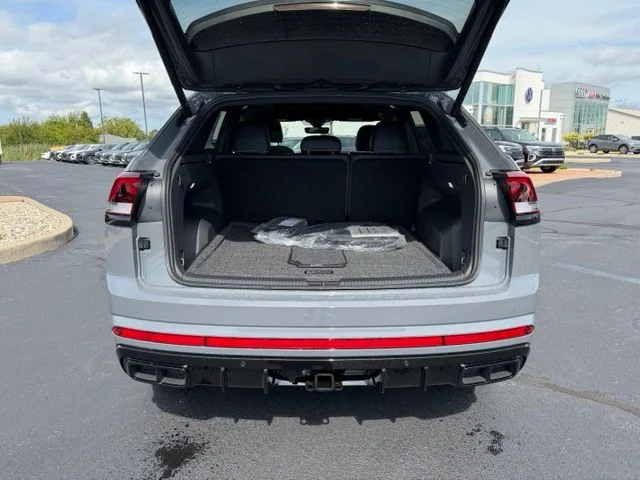 New 2026 Pure Gray Volkswagen 2.0T SEL R-Line Black image 3