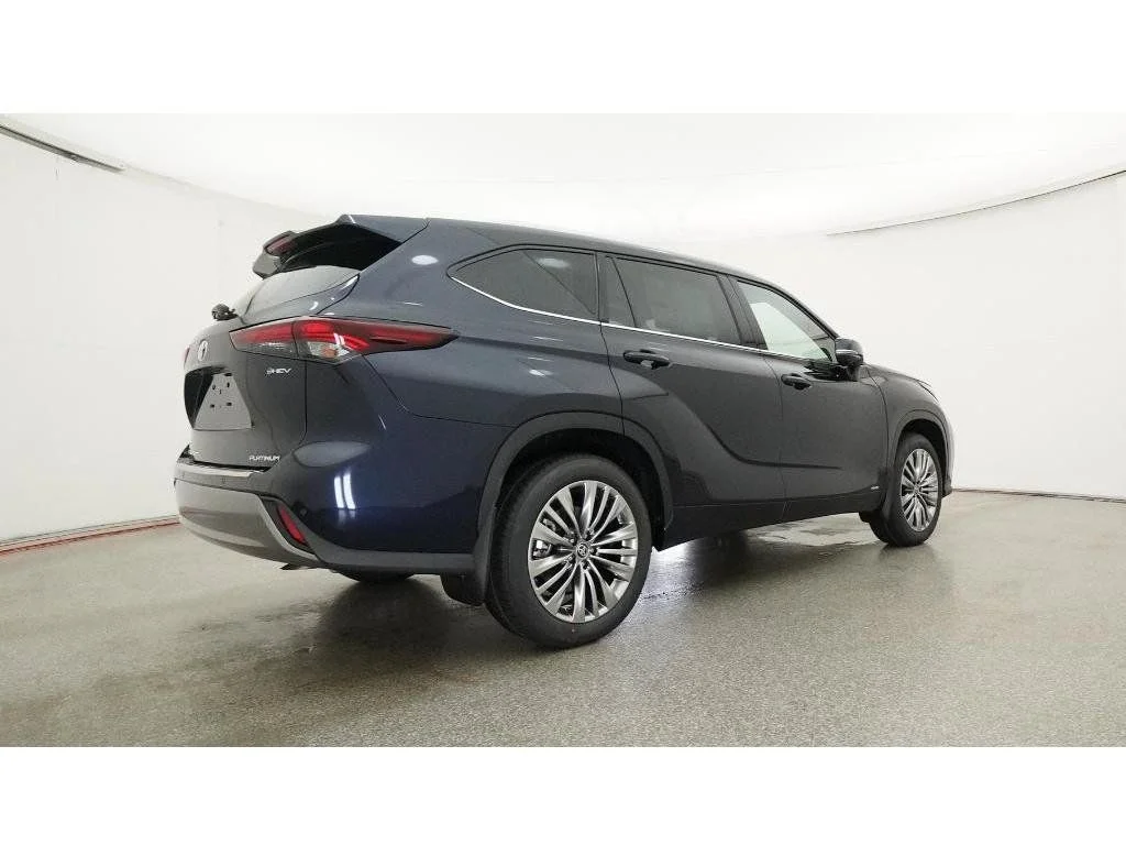 New 2026  Toyota Platinum image 32