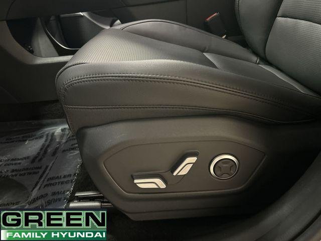 2026 Hyundai Santa Fe Limited - Photo 32