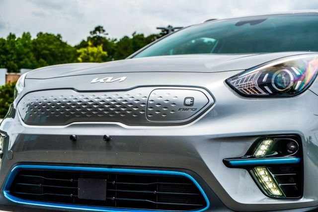 Used 2022 Kia Niro EX with VIN KNDCC3LGXN5115665 for sale in Canton, GA