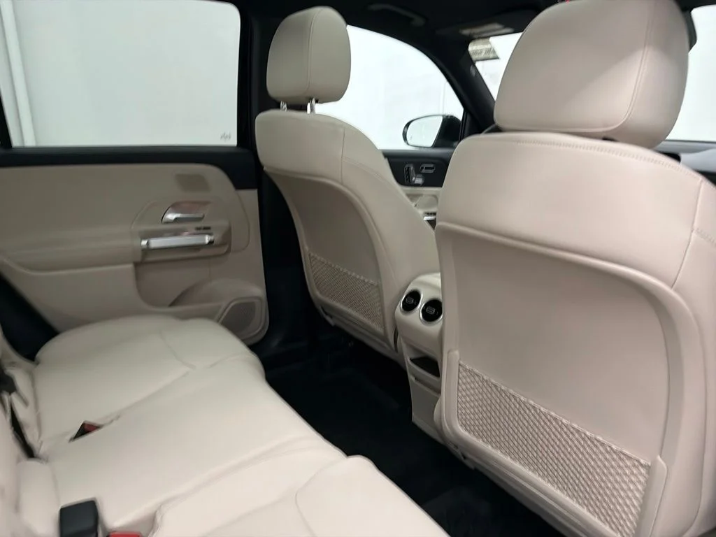 New 2026 Black Mercedes-Benz GLB 250 image 24