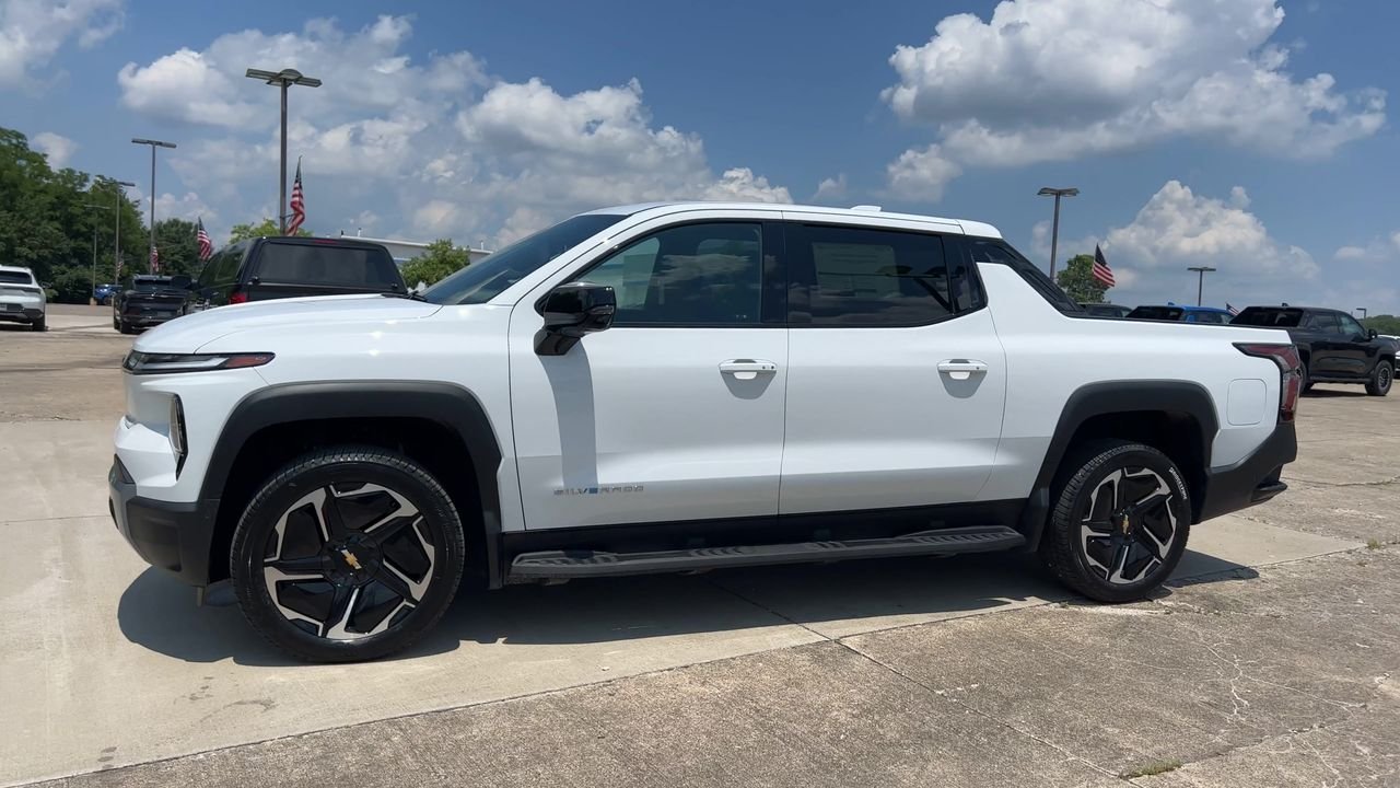 2026 Chevrolet Silverado EV LT - Photo 64