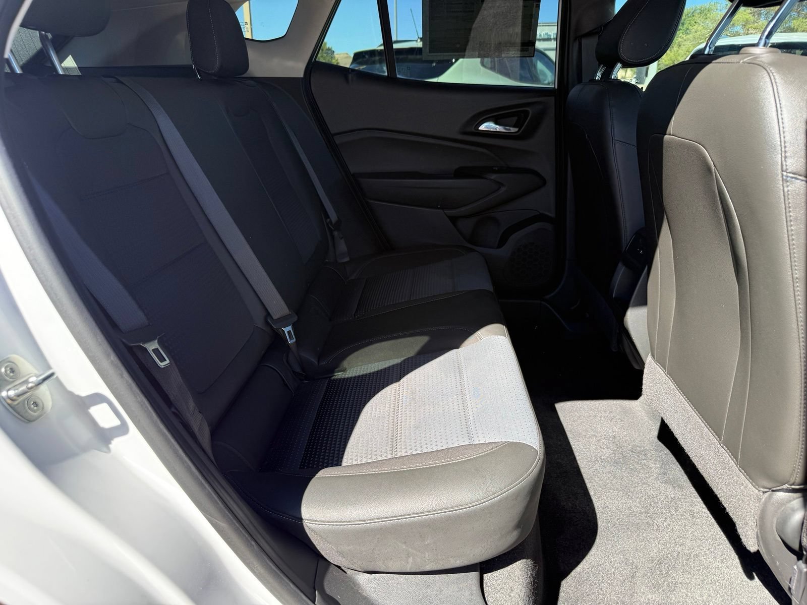 2024 Chevrolet Trax LT - Photo 27
