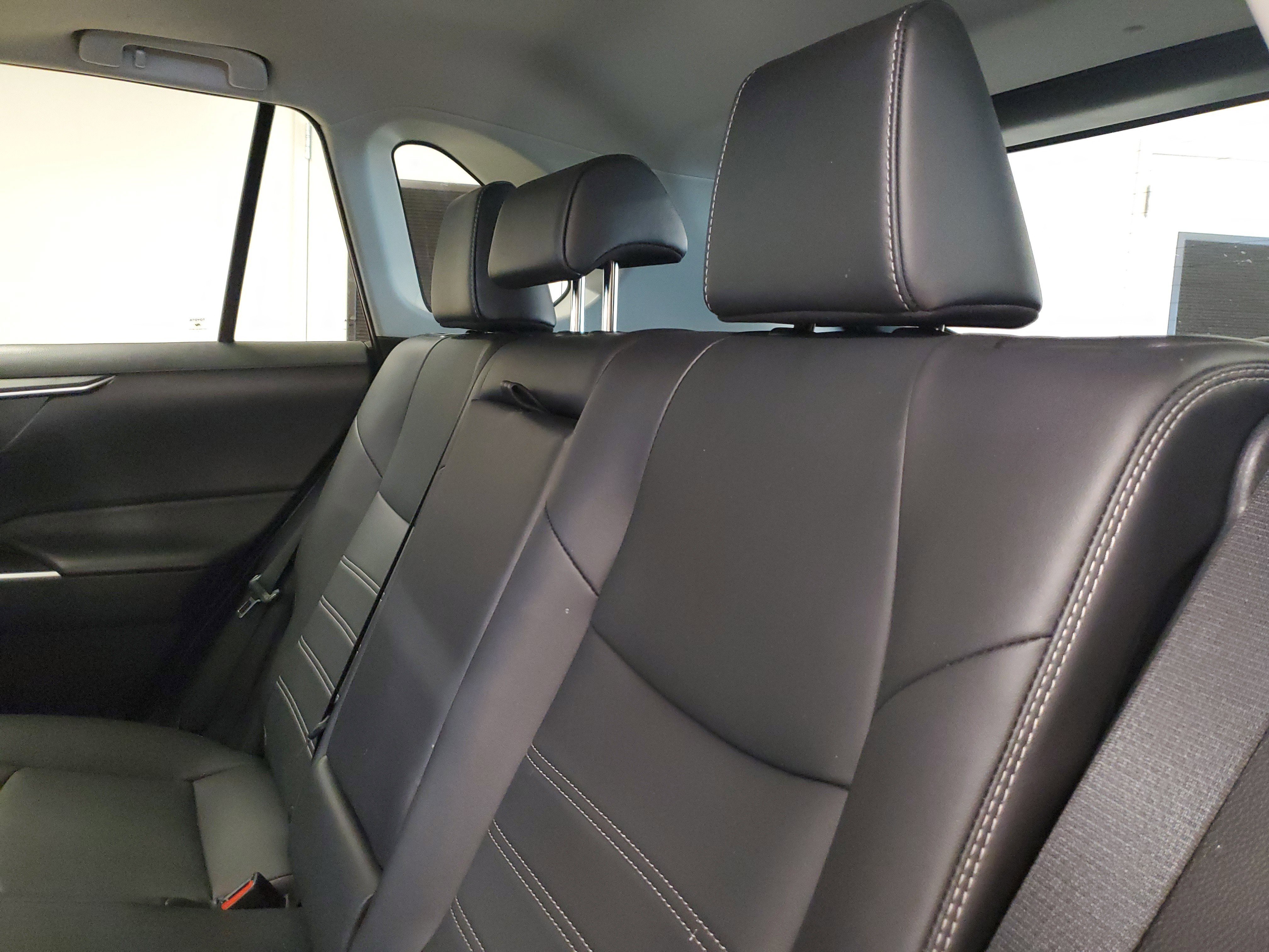 Used 2025 Pearl Toyota XLE Premium image 11