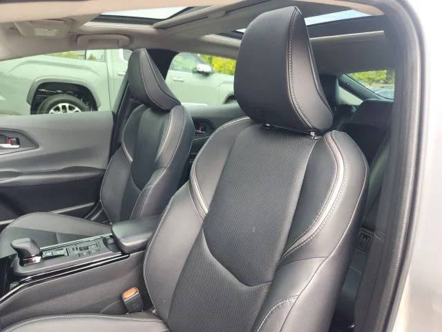 Used 2024  Toyota XLE image 17