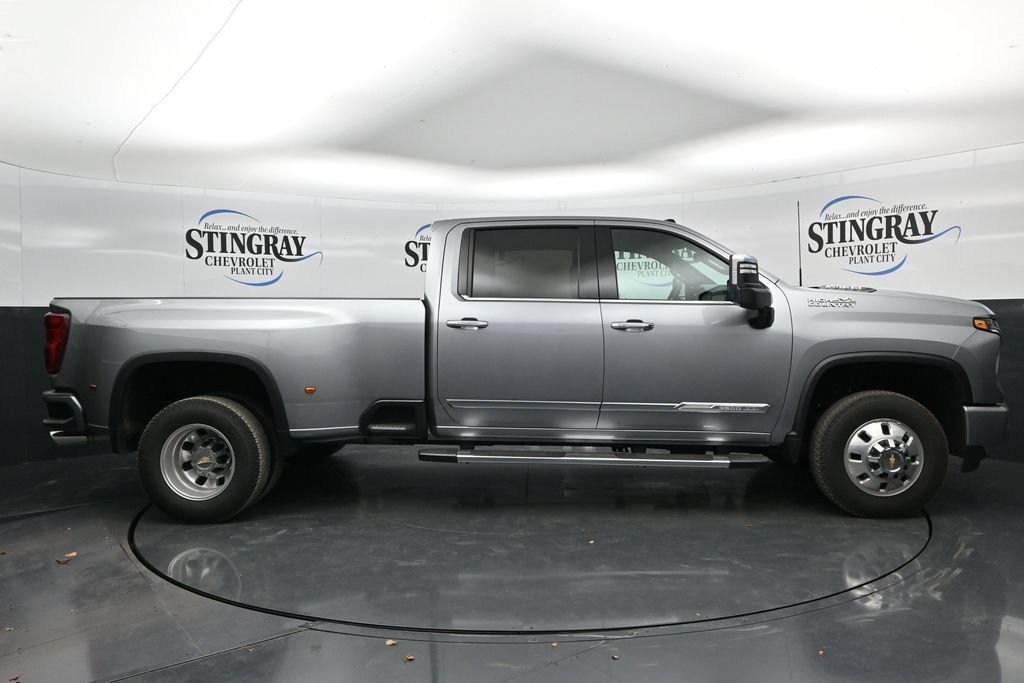 Used 2026 Sterling Gray Metallic Chevrolet High Country DRW image 8
