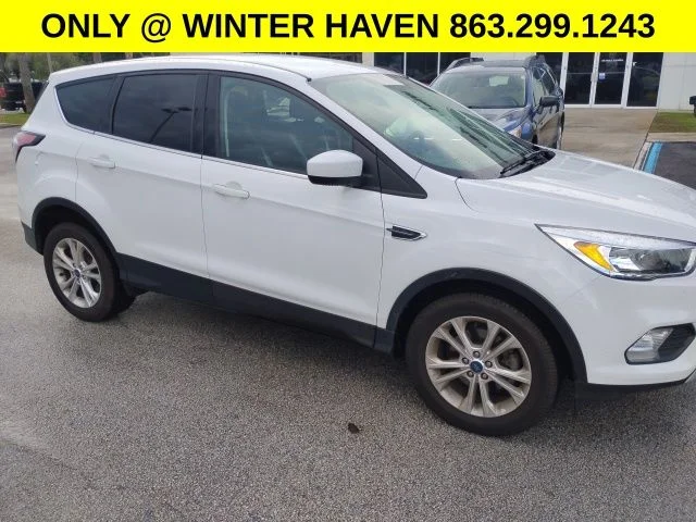 Used 2017 Ford Escape SE with VIN 1FMCU0GD0HUE85895 for sale in Winter Haven, FL