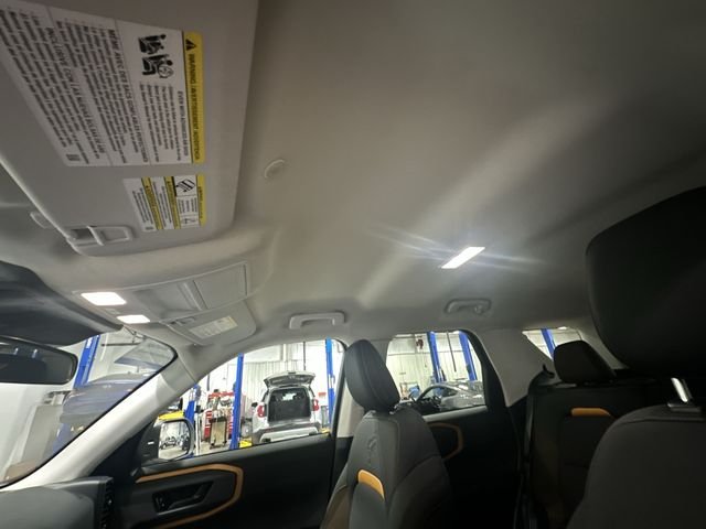 Used 2023 White Ford Badlands image 20