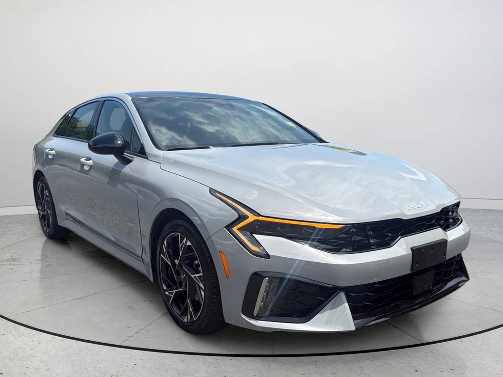 2025 Kia Optima GT-Line AWD's photo