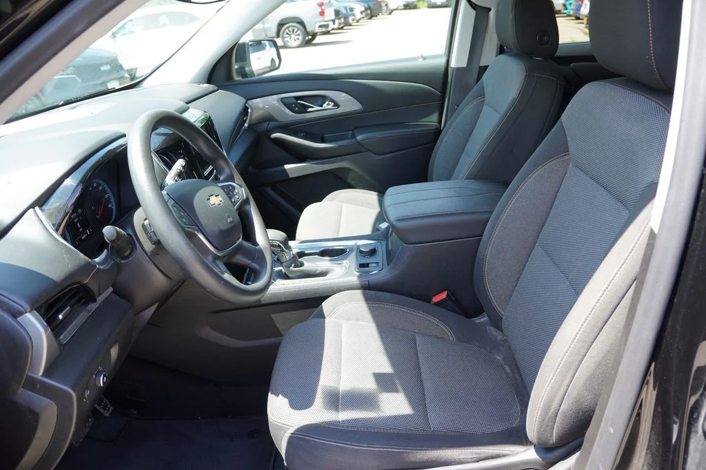 Used 2021 Mosaic Black Metallic Chevrolet LS image 4