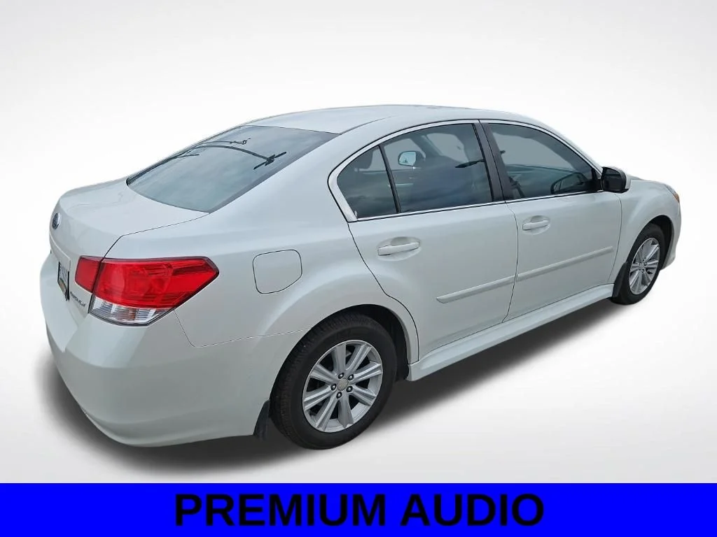Used 2012 White Subaru 2.5i image 5