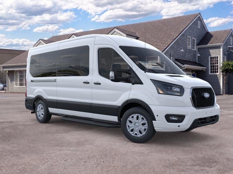 New 2026 Oxford White Ford XLT image 7