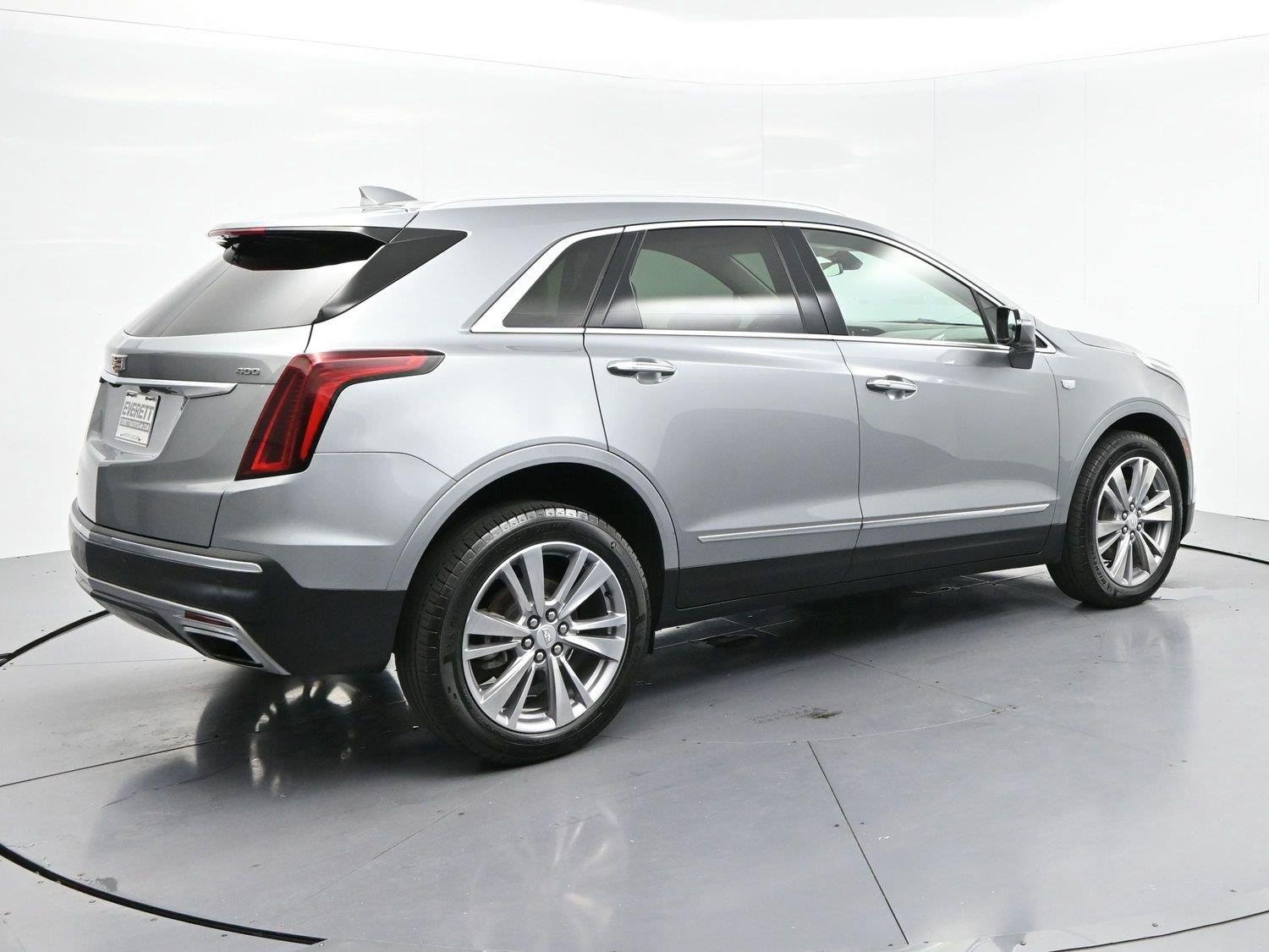 Used 2024 Argent Silver Metallic Cadillac Premium Luxury image 7