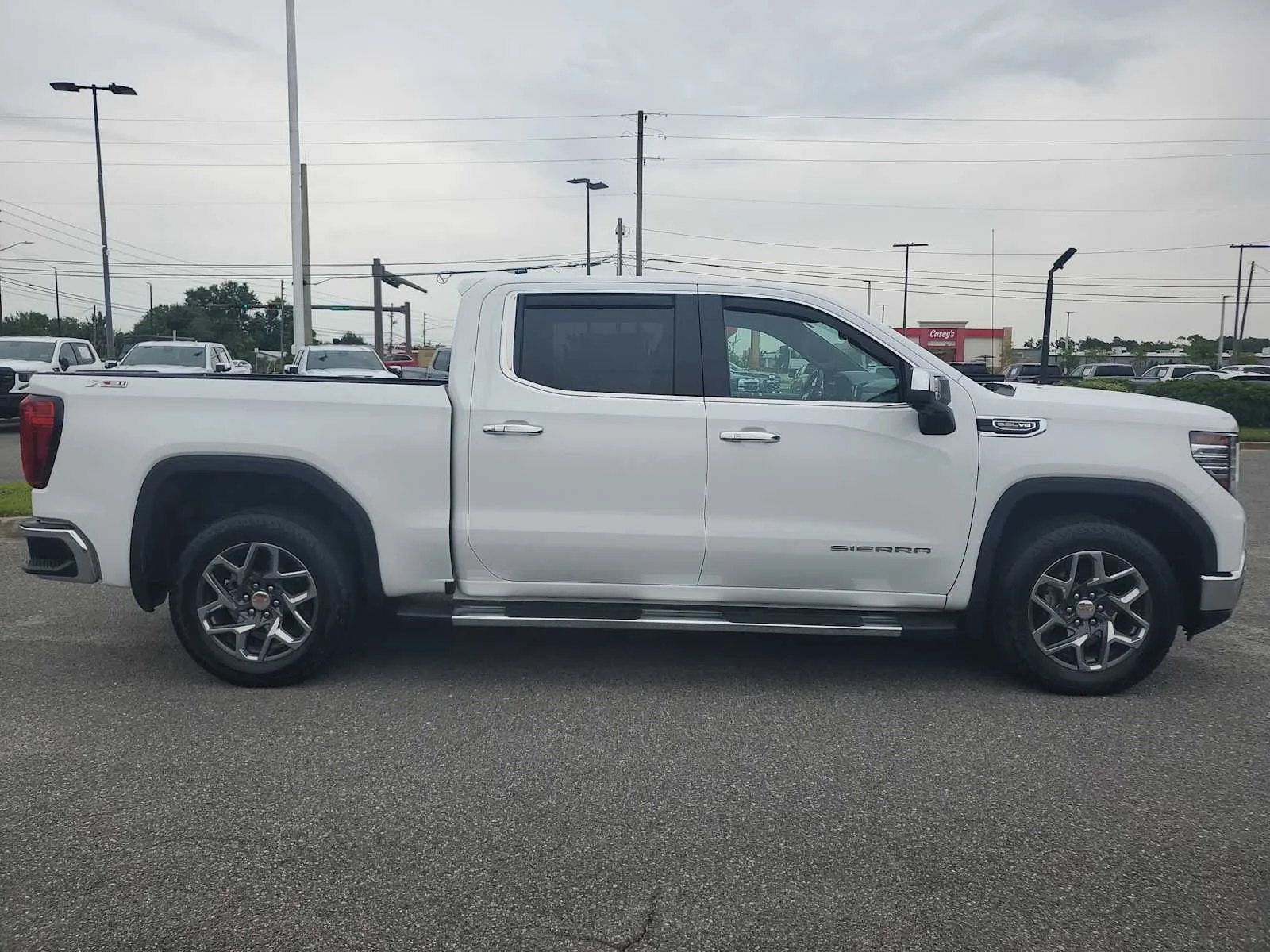 Used 2024 Summit White GMC SLT image 7