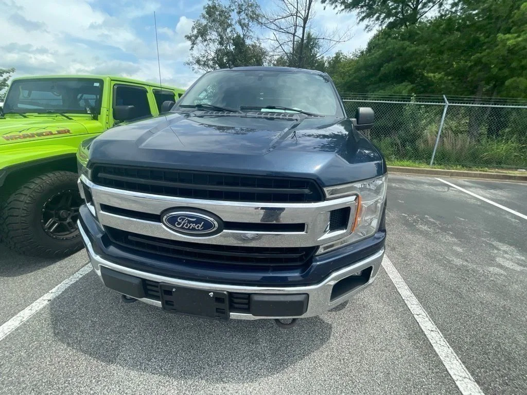 Used 2019 Blue Ford XLT image 4
