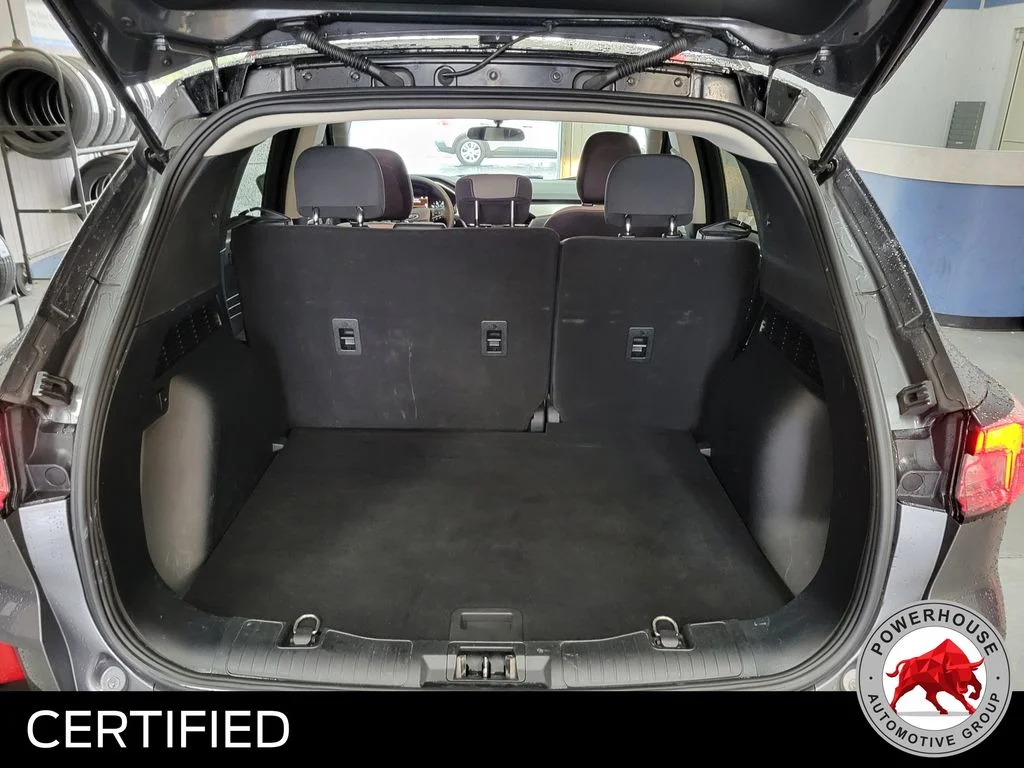 Used 2022 Gray Ford SE image 12