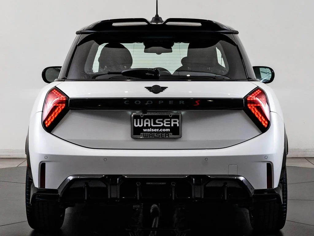 2026 MINI Hardtop 2 Door S - Photo 7