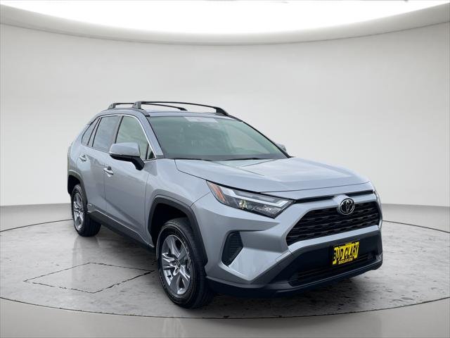 Certified Used 2025 SILVER SKY METALLIC Toyota  image 3