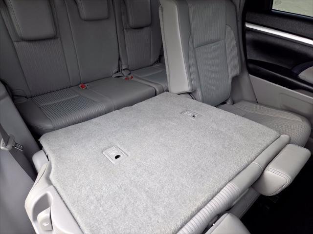 Certified Used 2017 CELESTIAL SILVER Toyota  image 6