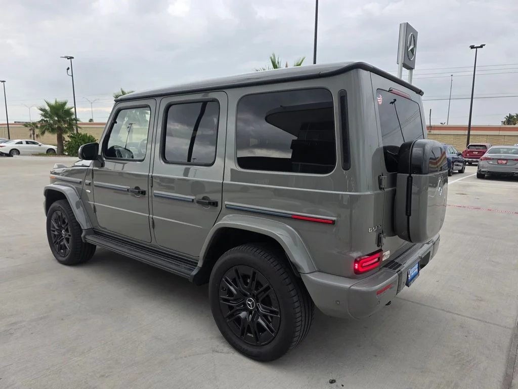 Used 2025 Gray Mercedes-Benz G 580 image 6