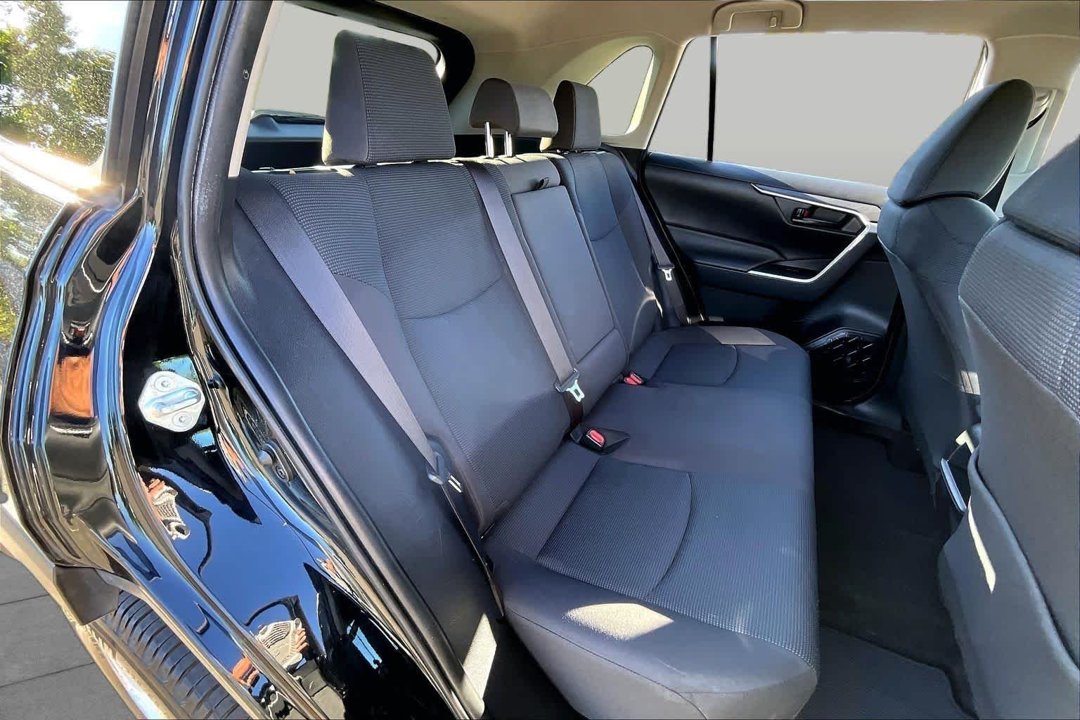 Used 2019 Midnight Black Metallic Toyota LE image 19