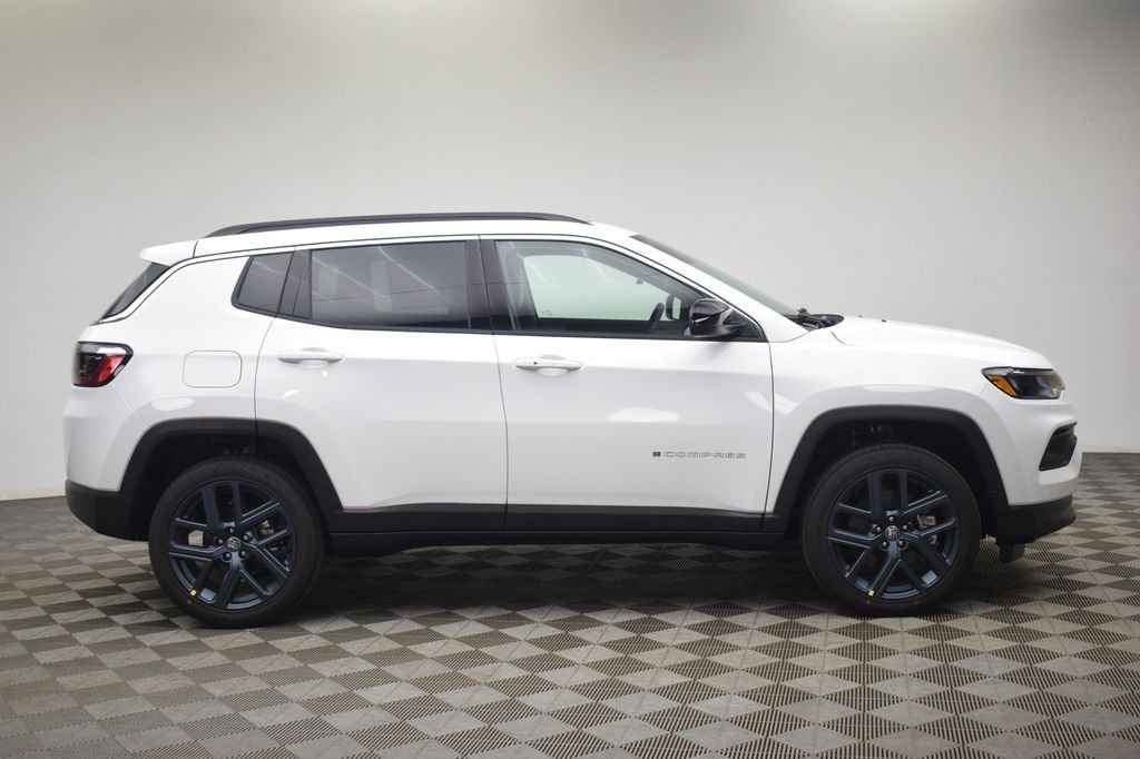 New 2026 Bright White Clear-Coat Exterior Paint Jeep 85th Anniversary Edition image 3