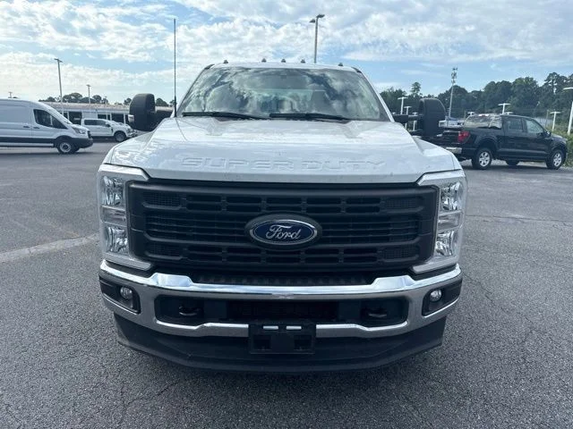 Used 2024 Oxford White Ford XL image 9