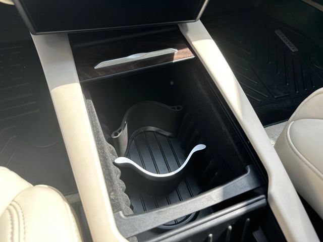 Used 2018 Silver Metallic Tesla 100D image 28
