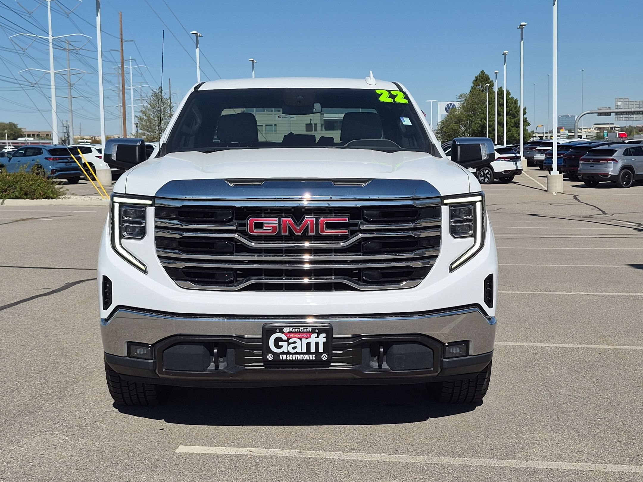 Used 2022 Summit White GMC SLT image 9