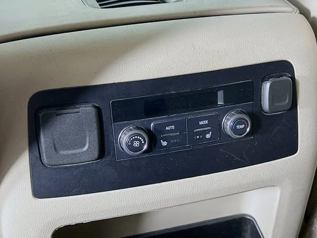 Used 2020 Black GMC Denali image 27