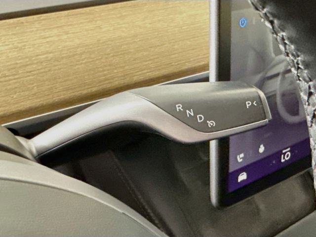 Used 2021  Tesla Long Range image 17