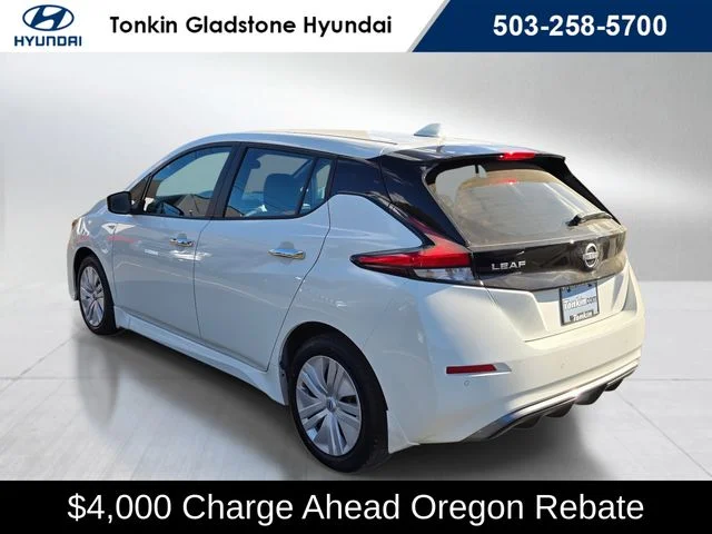 Used 2025 Glacier White Nissan S image 5