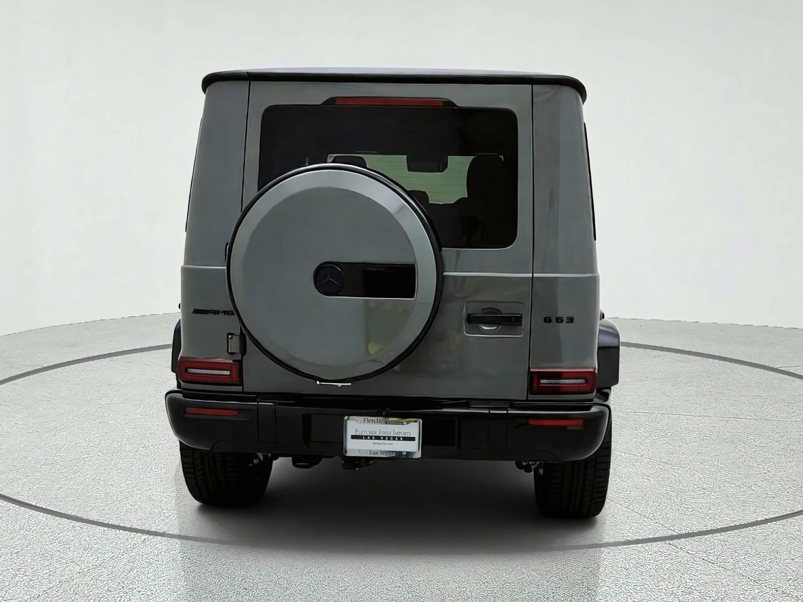 New 2027 MANUFAKTUR Arabian Grey Non- Metallic Mercedes-Benz AMG® G 63 SUV image 10