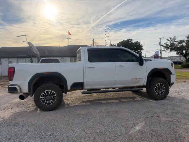 Used 2021 White GMC AT4 image 15