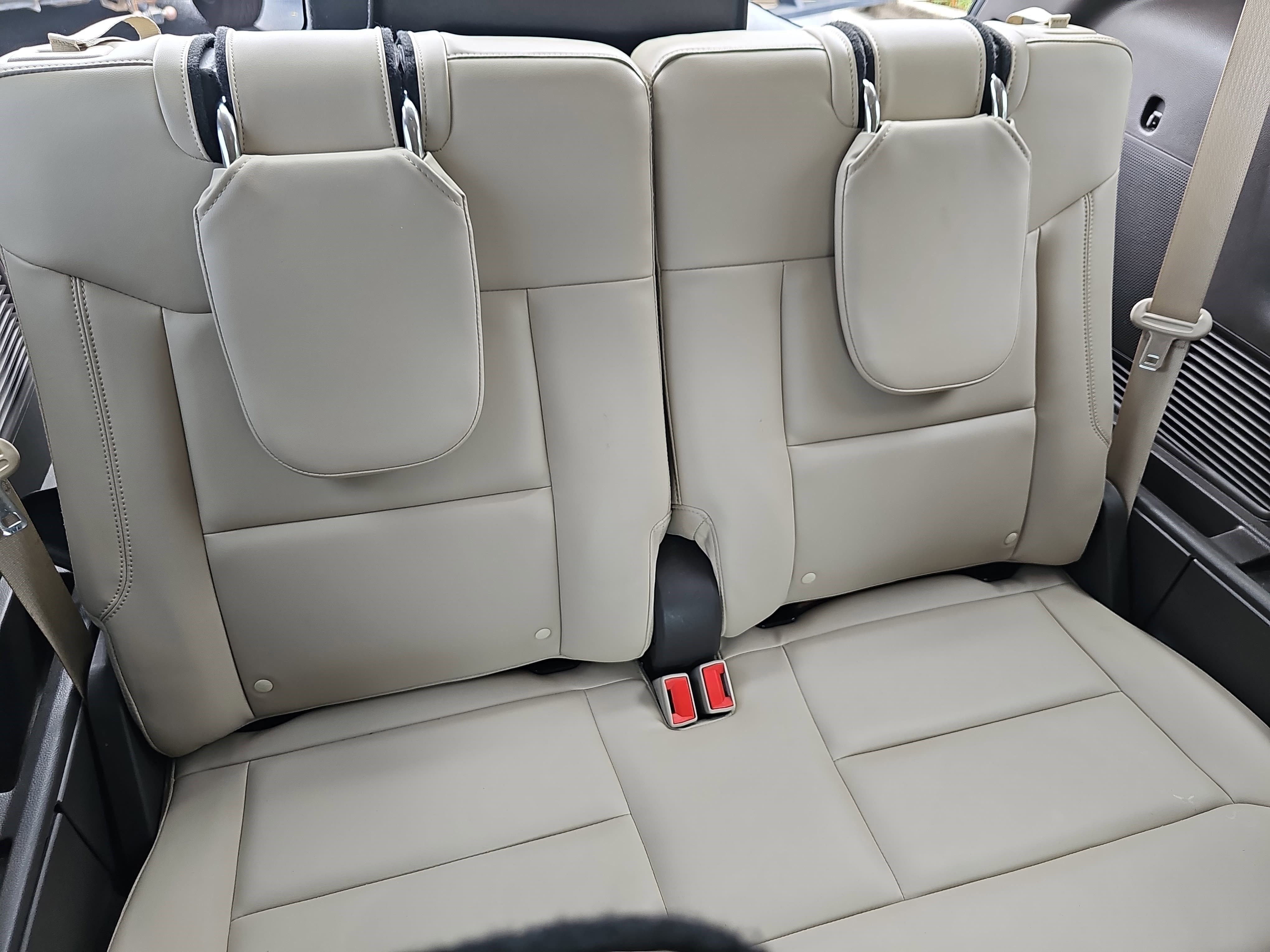 Used 2020 White Ford Platinum image 11