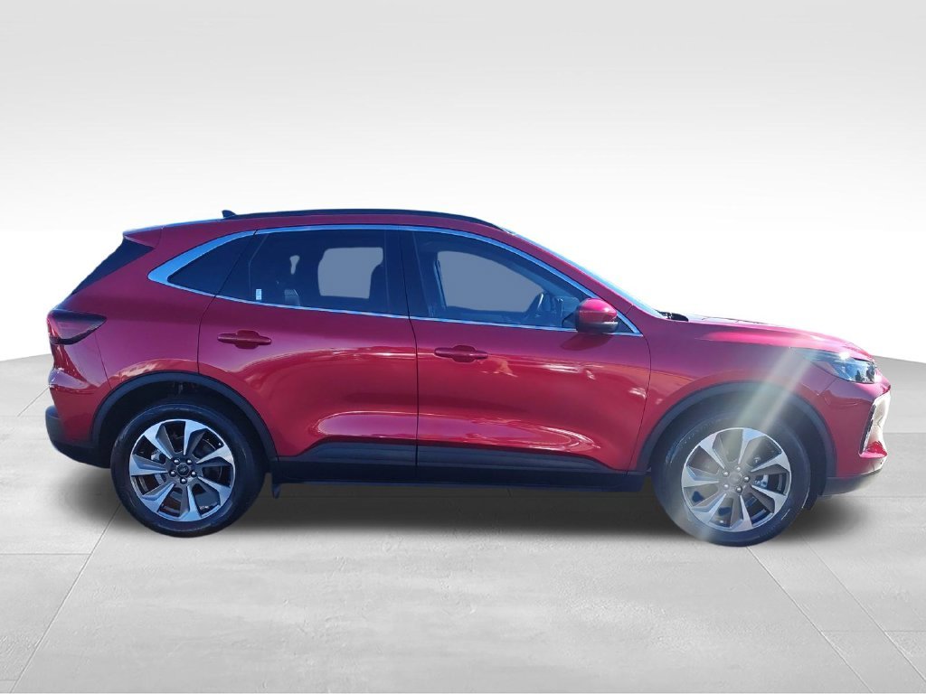 Used 2023 Red Ford Platinum image 6