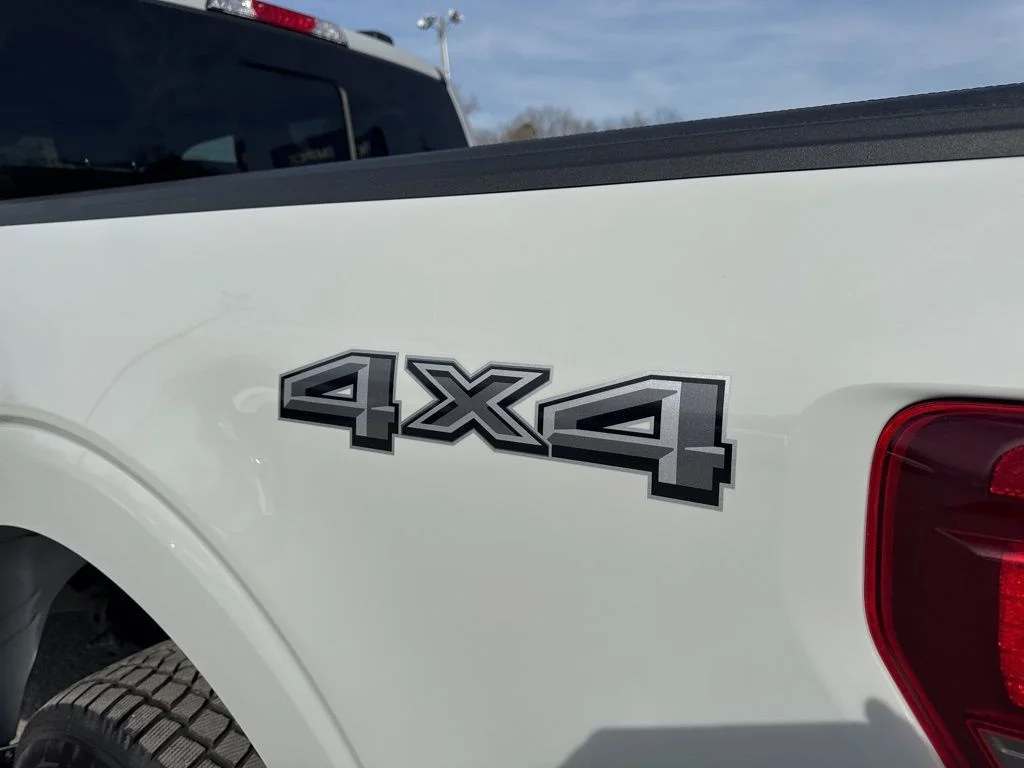 Used 2024 Gray Ford XLT image 31