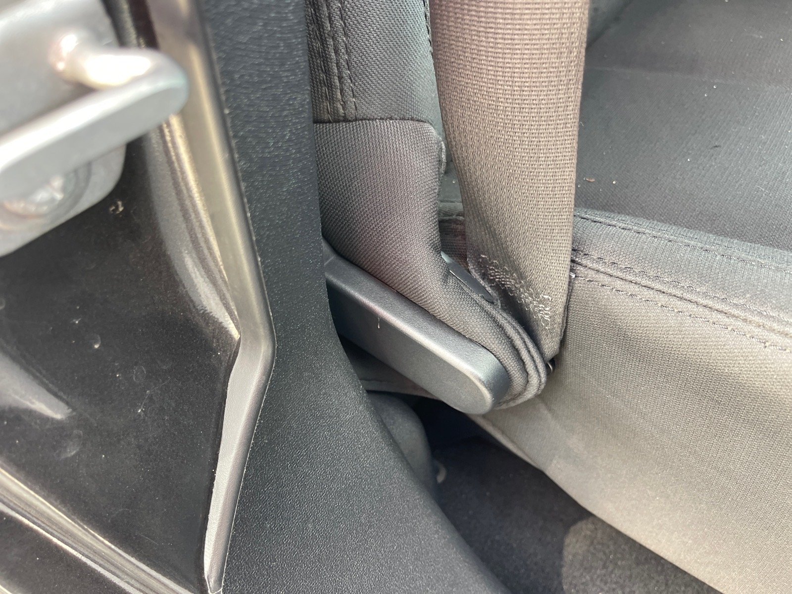 Used 2017 Granite Crystal Metallic Clear Coat Jeep Sport S image 17