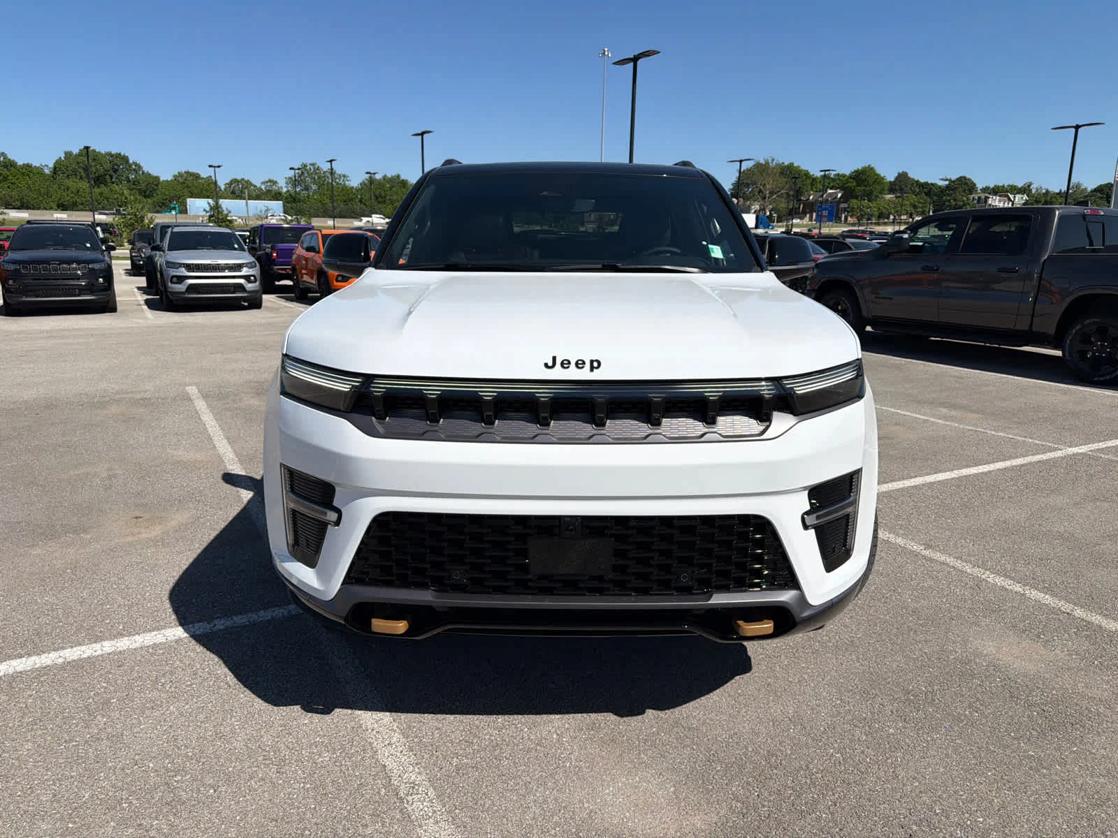 New 2026 Bright White Clear-Coat Exterior Paint Jeep 85th Anniversary image 3