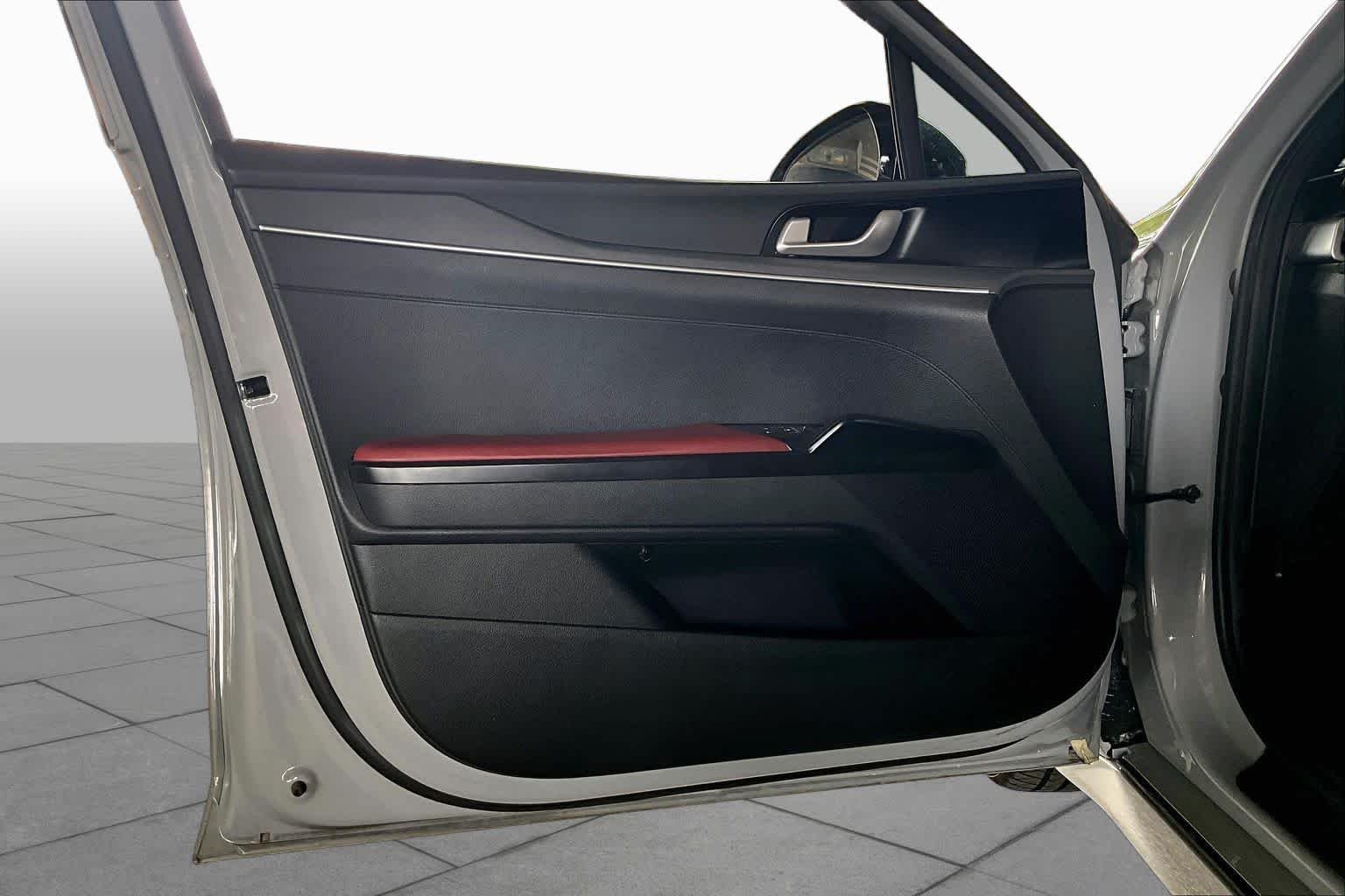 Used 2021 Wolf Gray Kia GT-Line image 20