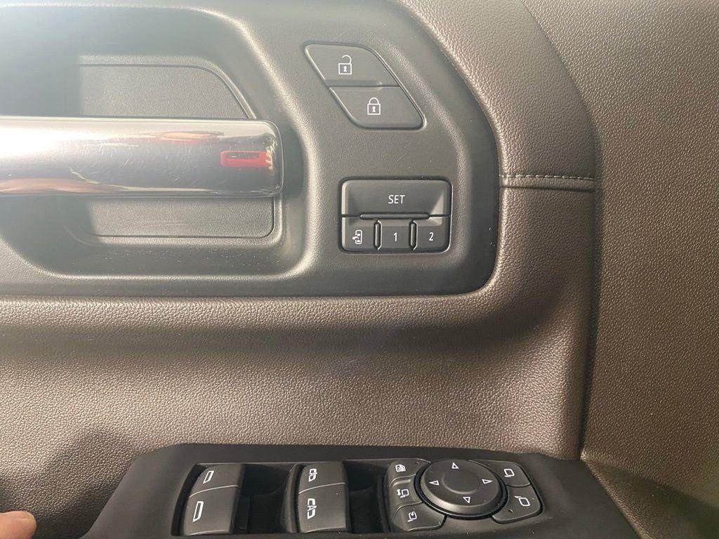 Used 2022 Ebony Twilight Metallic GMC Denali image 28