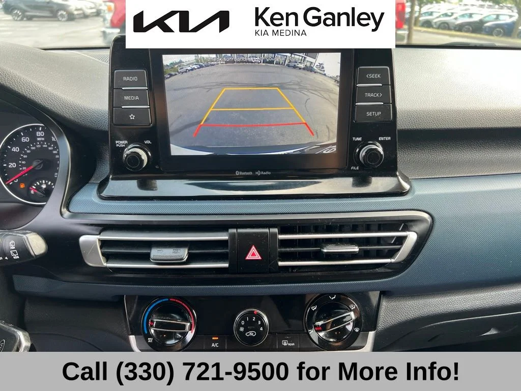 Used 2021 White Kia S image 37